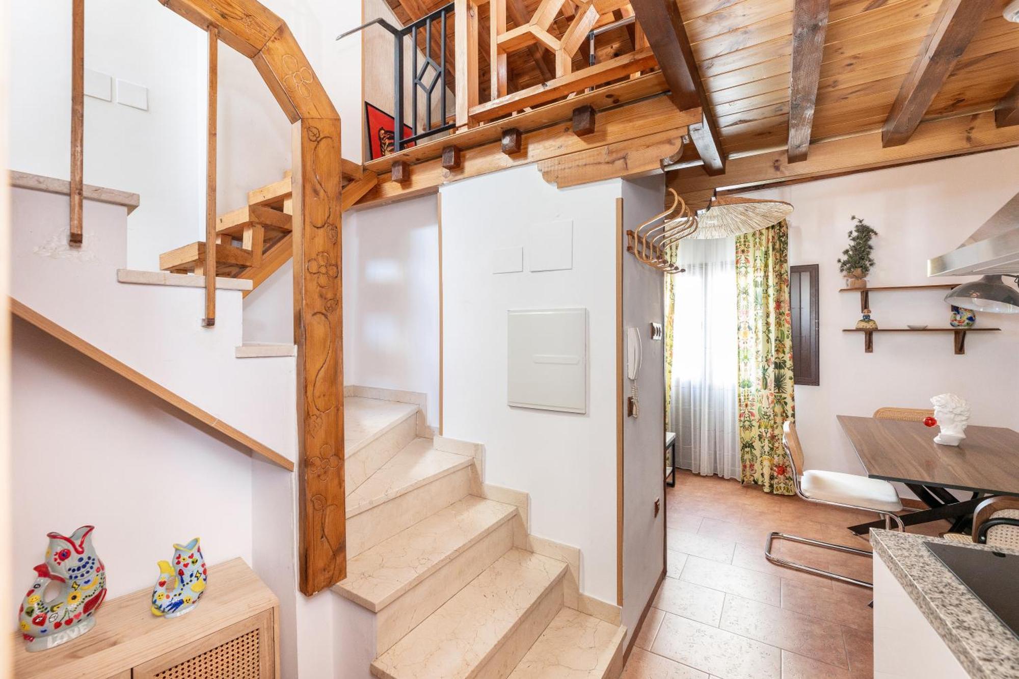 Apartment - Pinksparrow -
